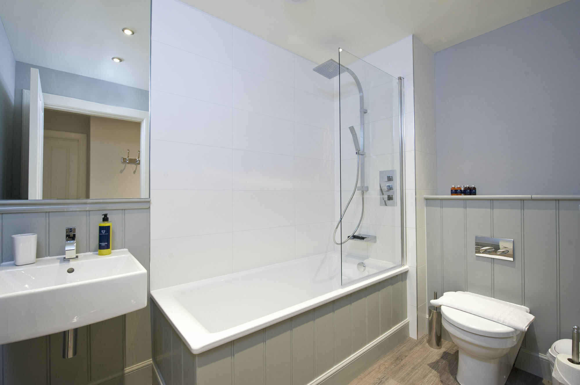 No1 Apartments Edinburgh - George IV Bridge エクステリア 写真